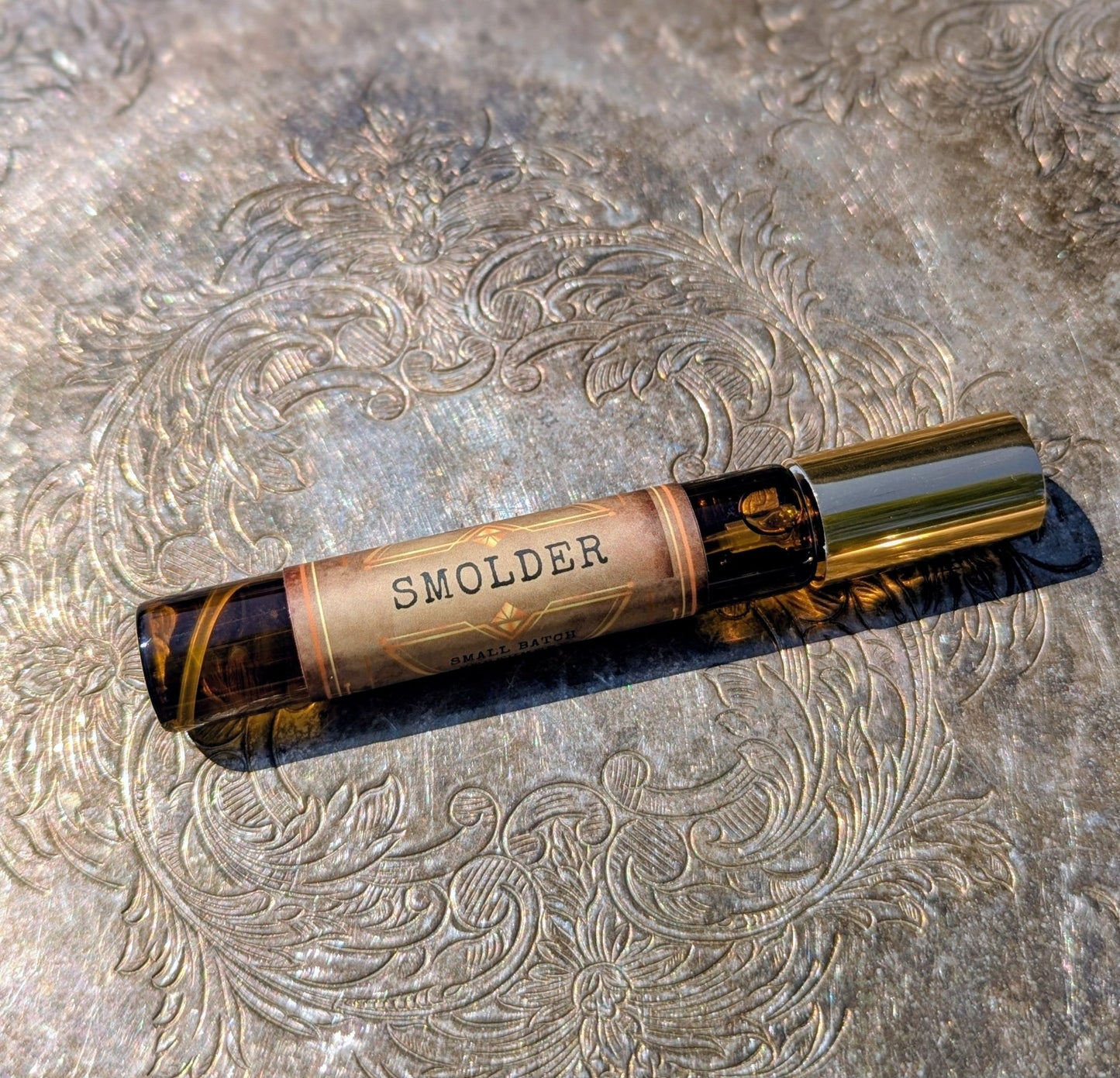 • vanilla vintage perfume spray
• floral old hollywood perfume
• smoky speakeasy perfume spray
• coffee scented vintage perfume
• retro perfume gift for her