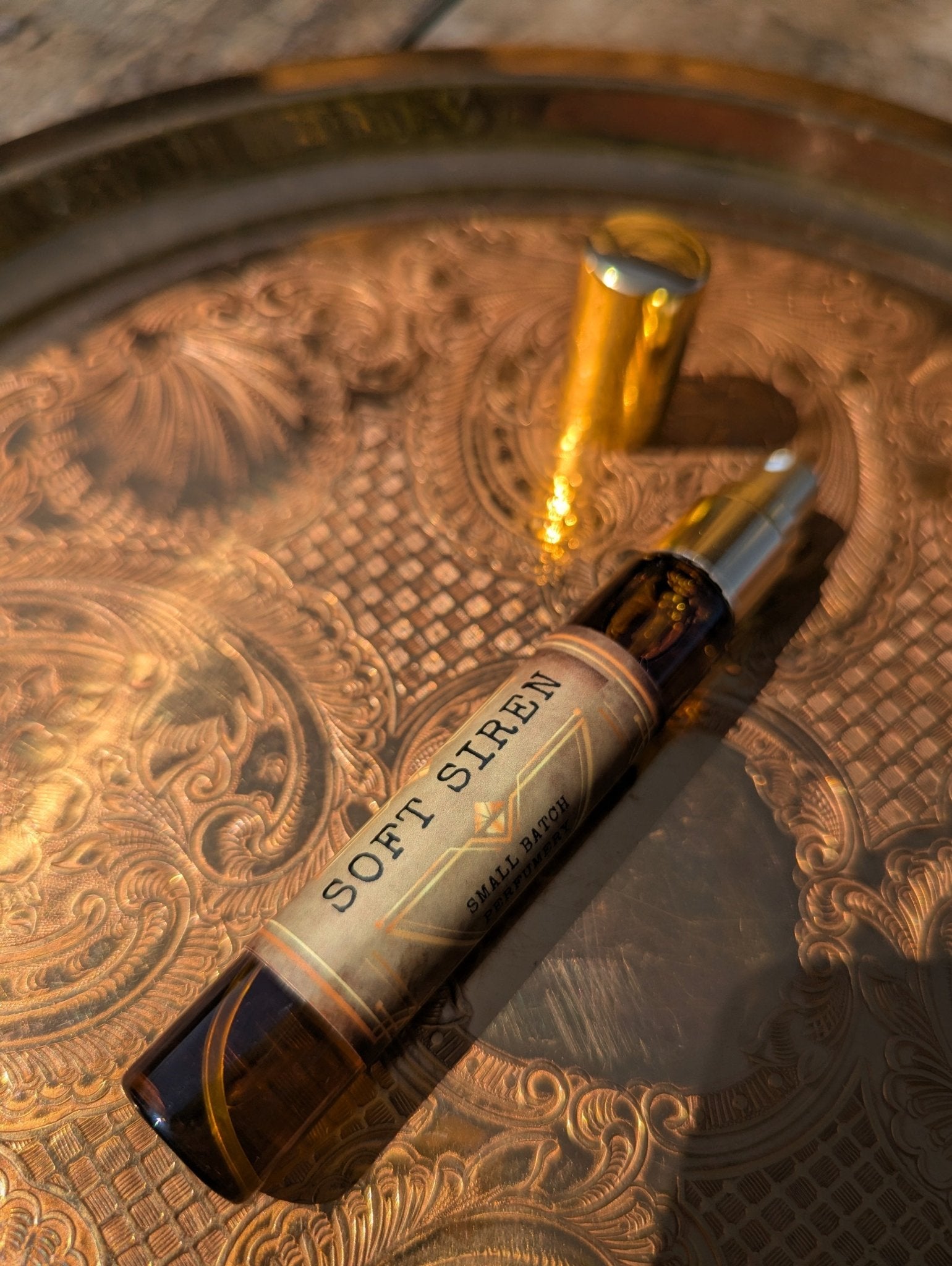 •	vanilla vintage perfume spray 
•	floral old hollywood perfume 
•	smoky speakeasy perfume spray 
•	coffee scented vintage perfume 
•	retro perfume gift for her