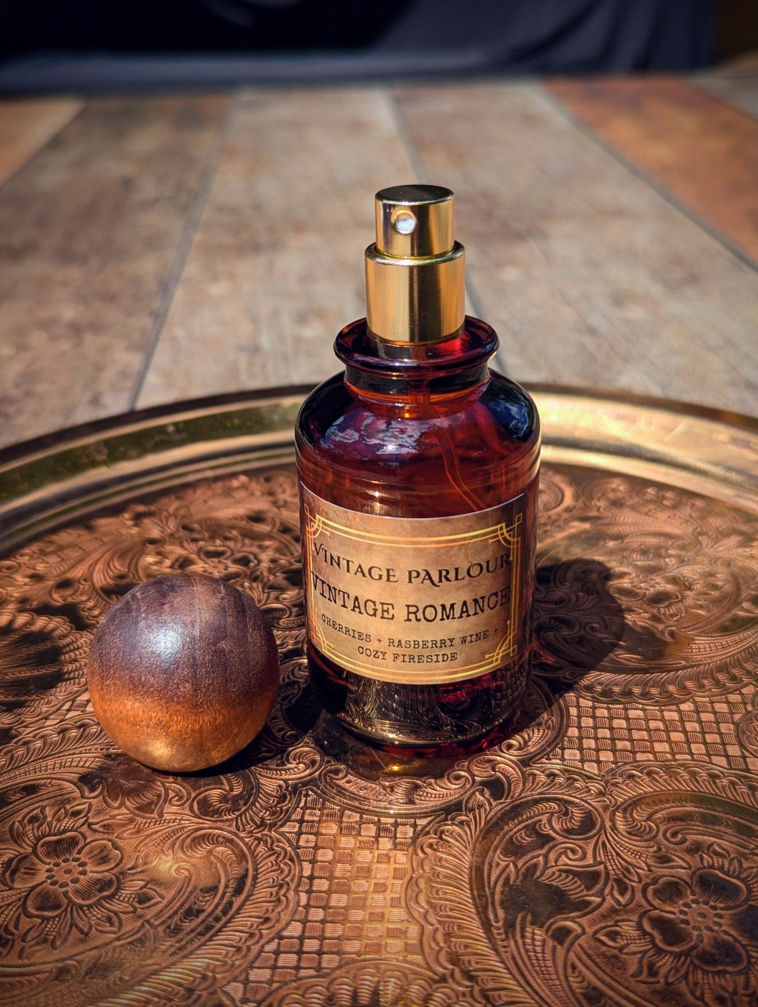 Vintage Perfume – Old Hollywood Luxury Fragrance Signature Scent - Vintage Parlour